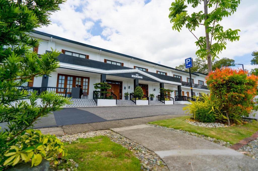 The Mansion Otel Mabalacat Dış mekan fotoğraf