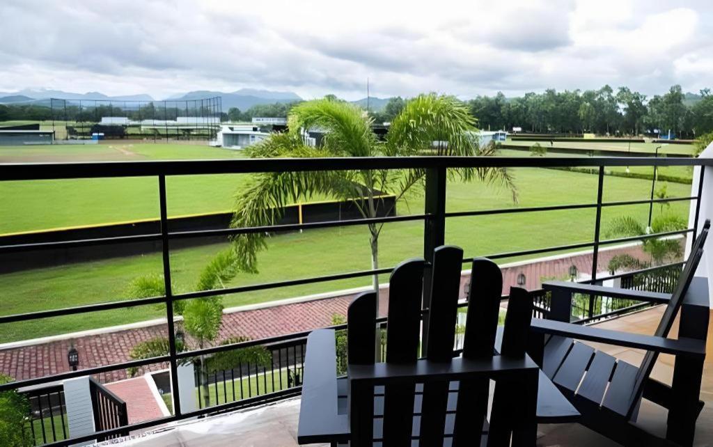 The Mansion Otel Mabalacat Dış mekan fotoğraf