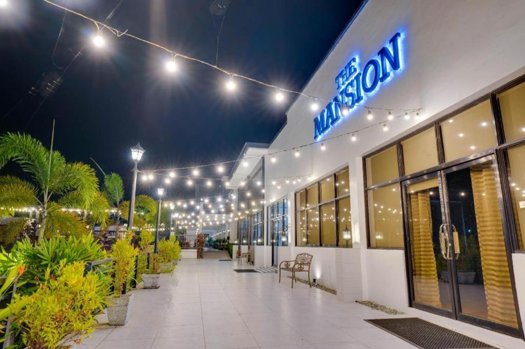 The Mansion Otel Mabalacat Dış mekan fotoğraf